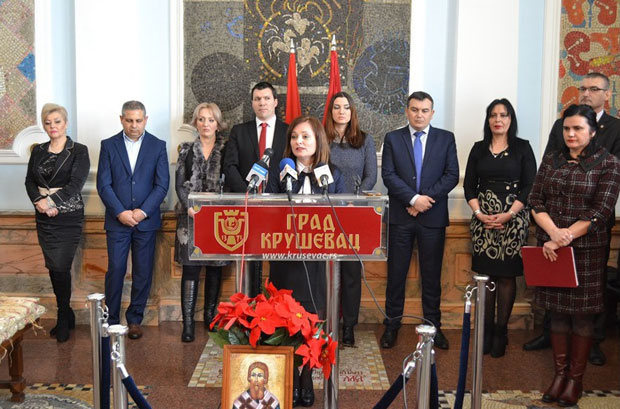 Чарапанима и вунене чарапе